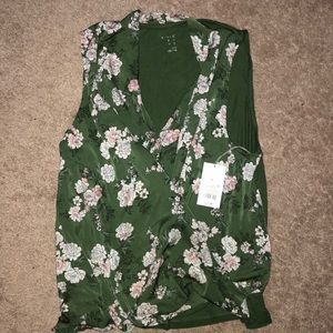 Floral green shirt with tags never worn